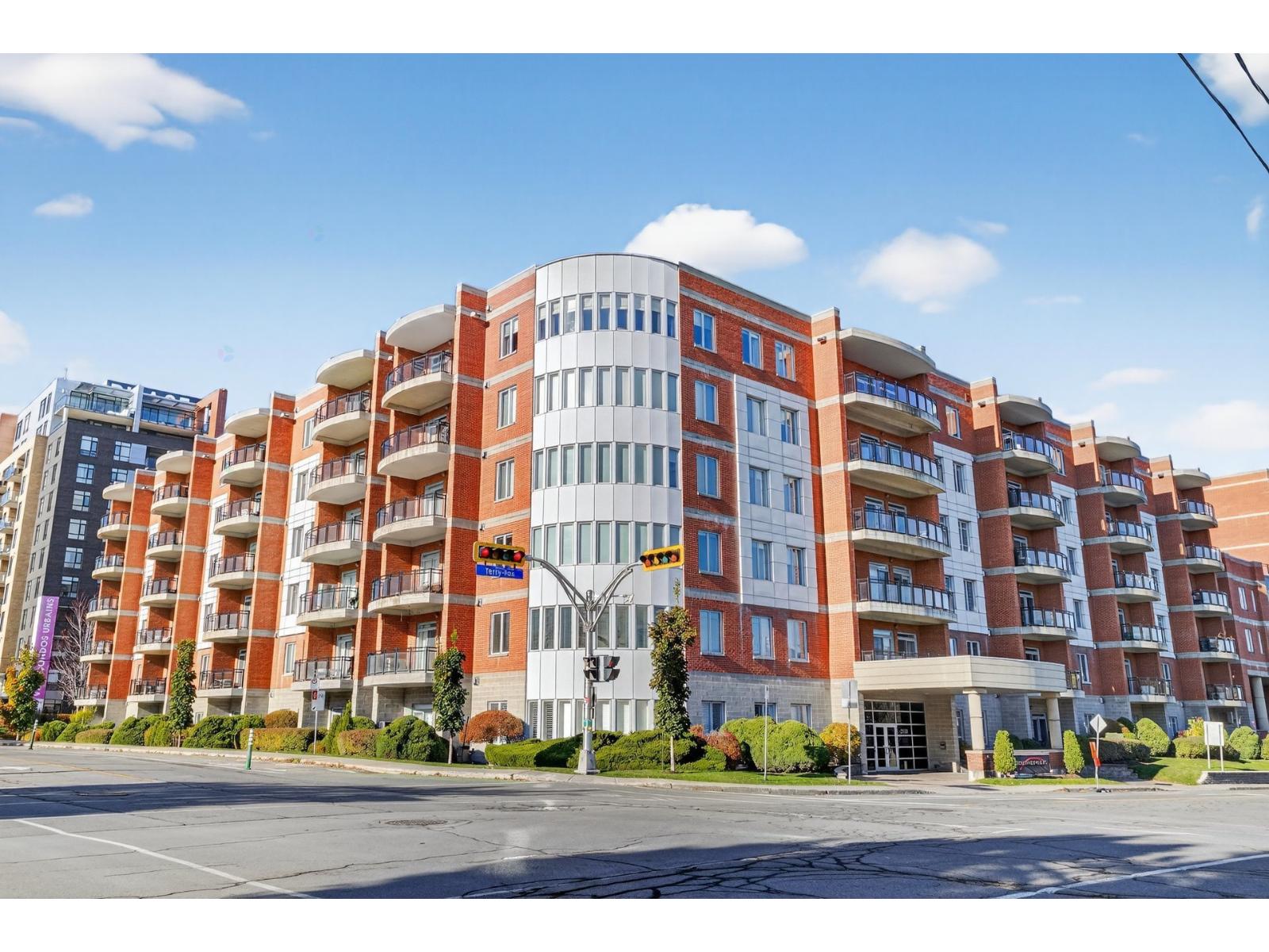 2100 Av. Terry-Fox, #406 — photo 2