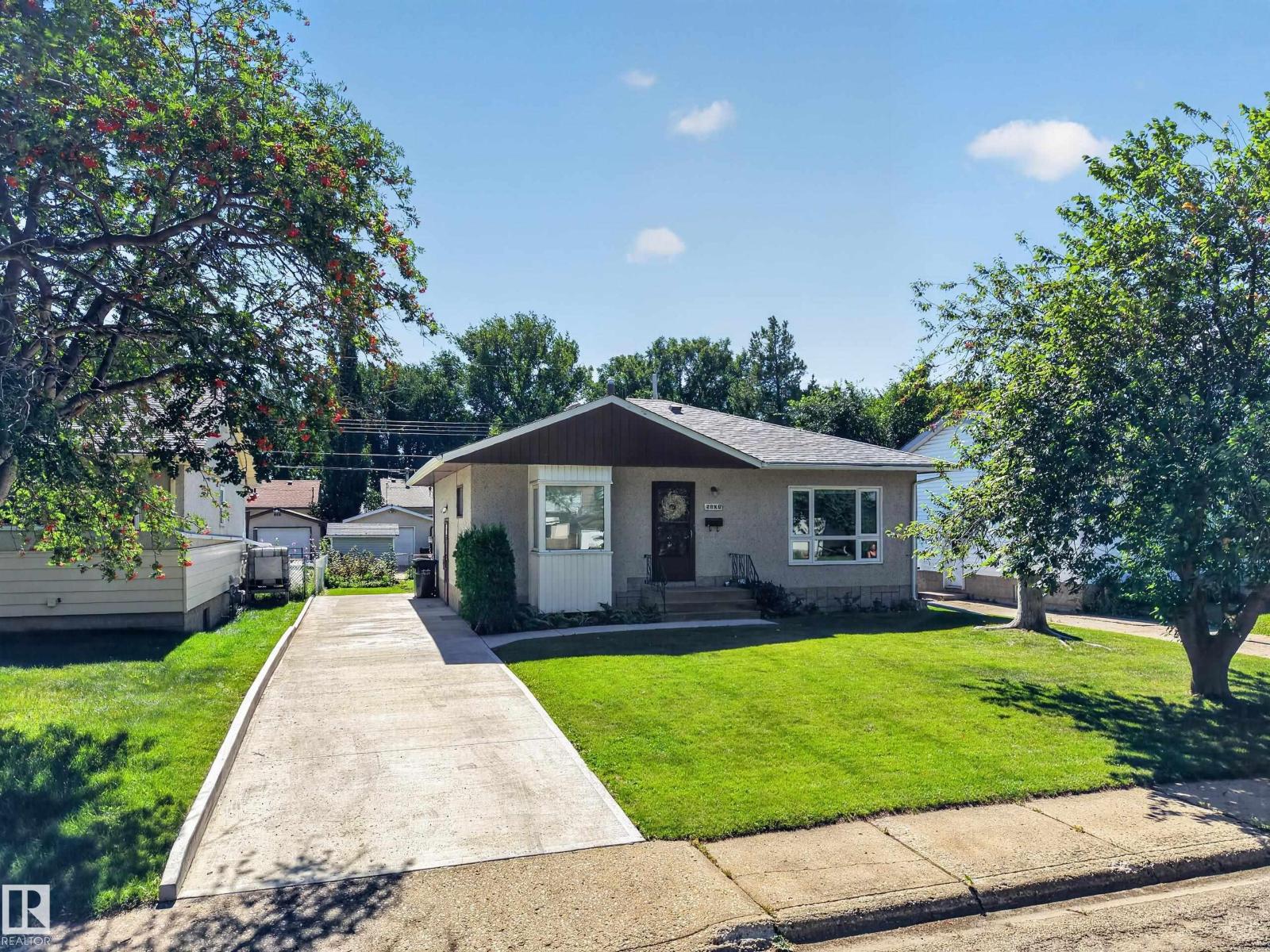 5207 48 AV, Leduc, Alberta