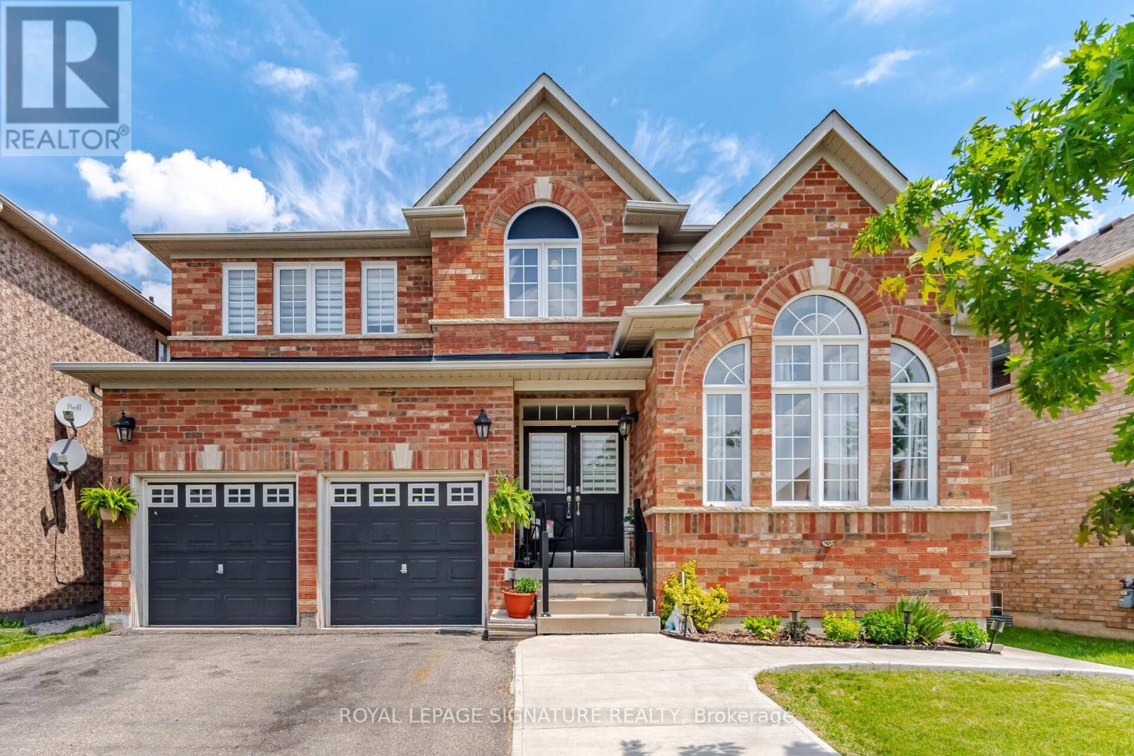 34 NINA PLACE N