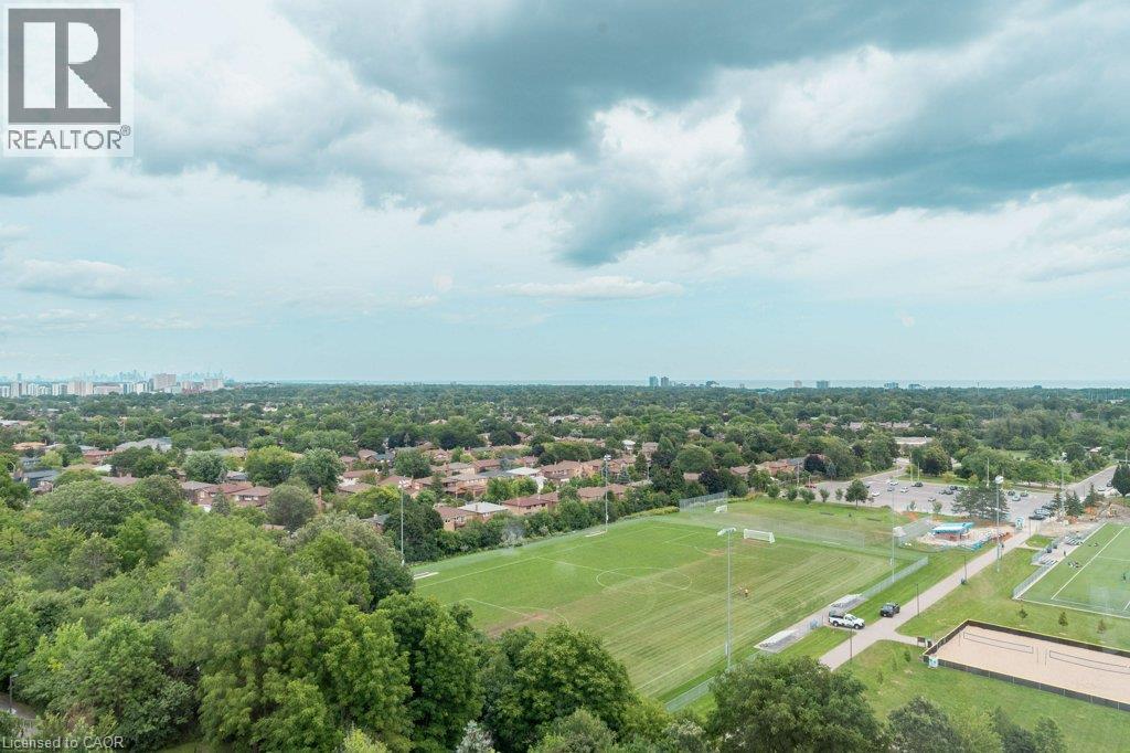 880 DUNDAS Street W Unit# 1106