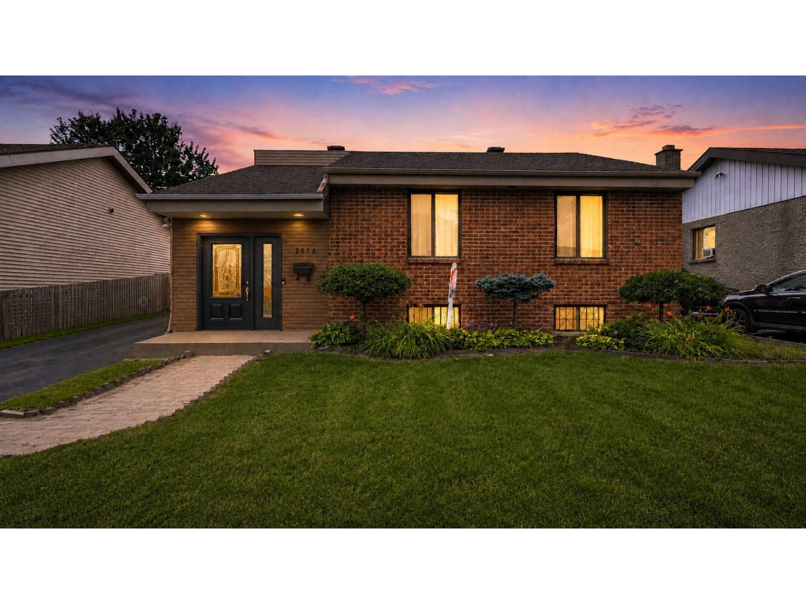 2054 Rue Gosselin