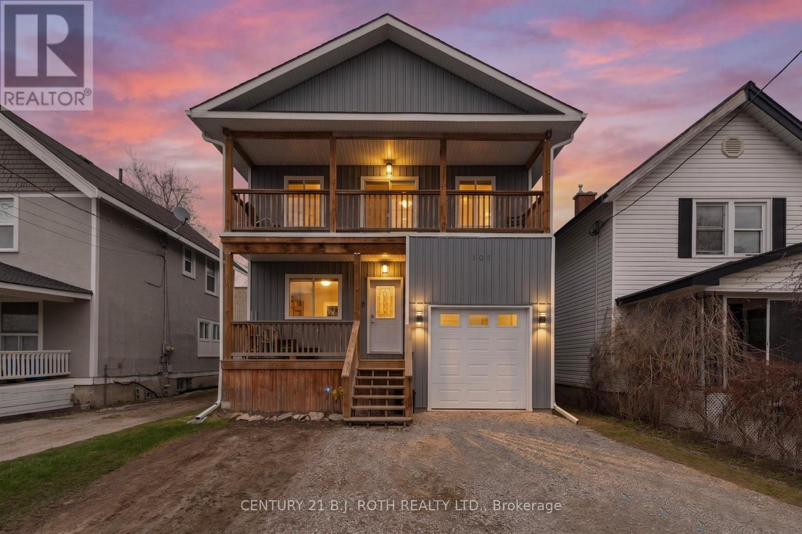 102 DUNLOP STREET