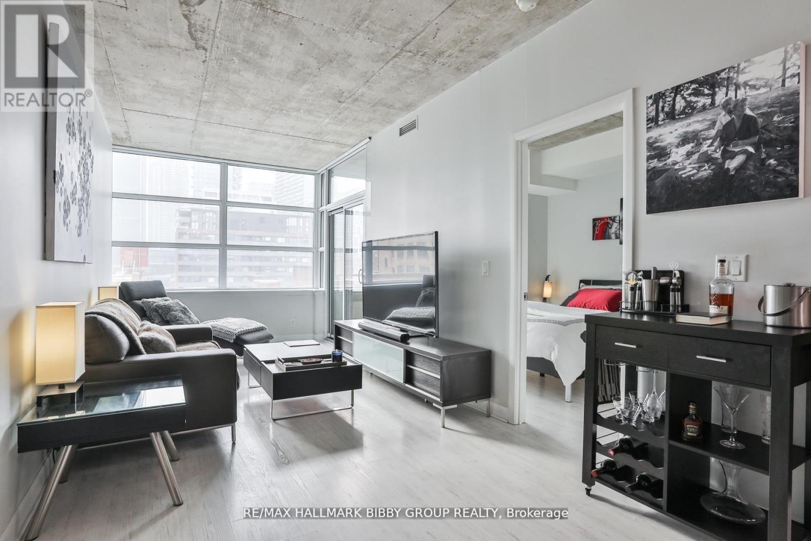 606 - 478 KING STREET W