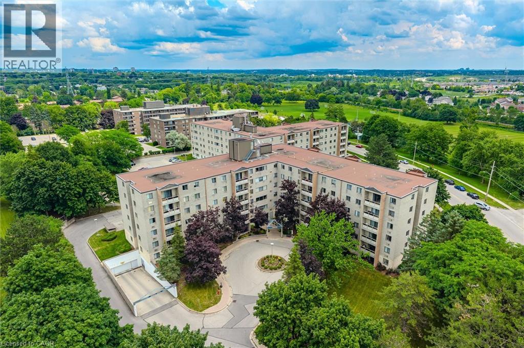 93 WESTWOOD Road Unit# 405