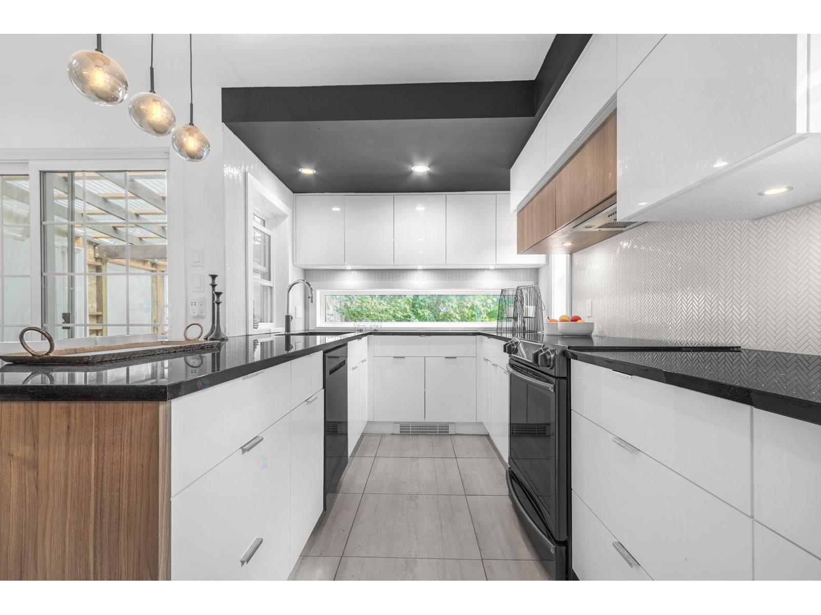 434 81e Rue O. — photo 3