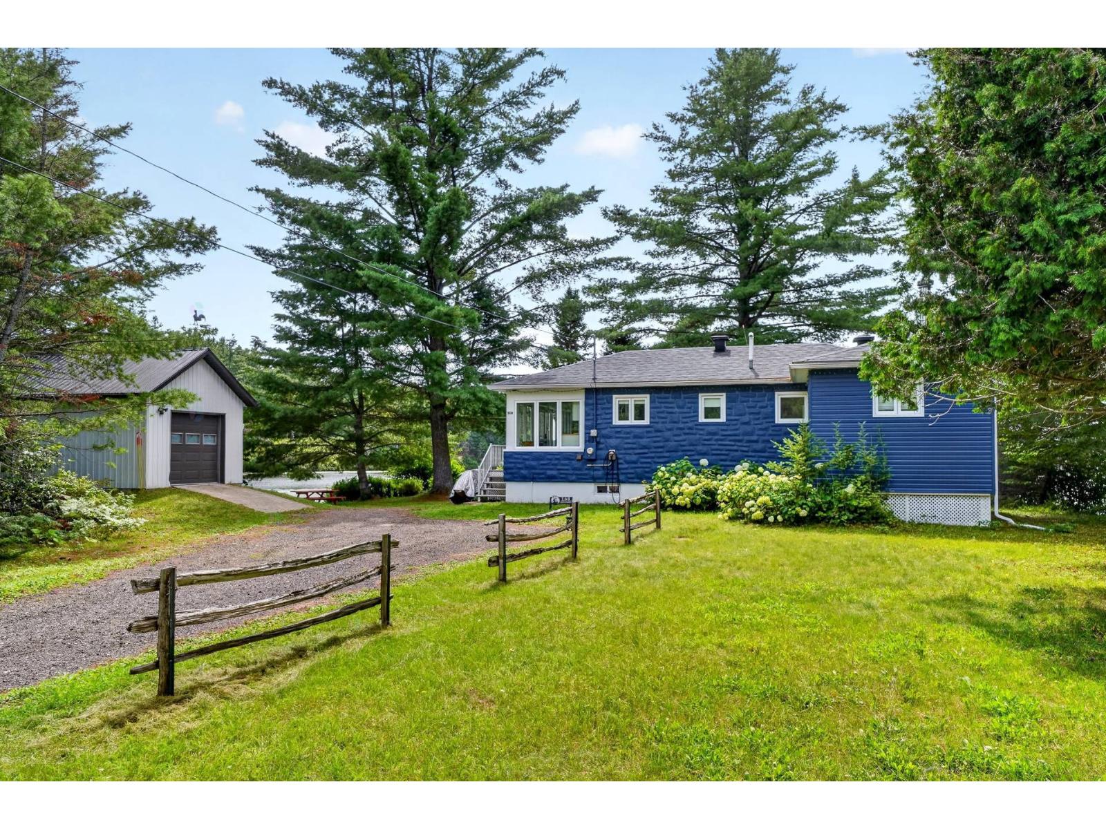 160 Av. du Lac-à-la-Perchaude — photo 1