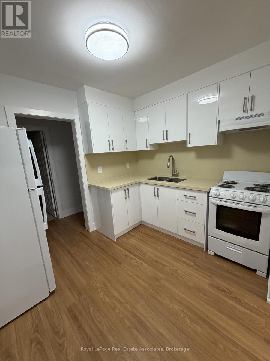 1 - 3877 BATHURST STREET