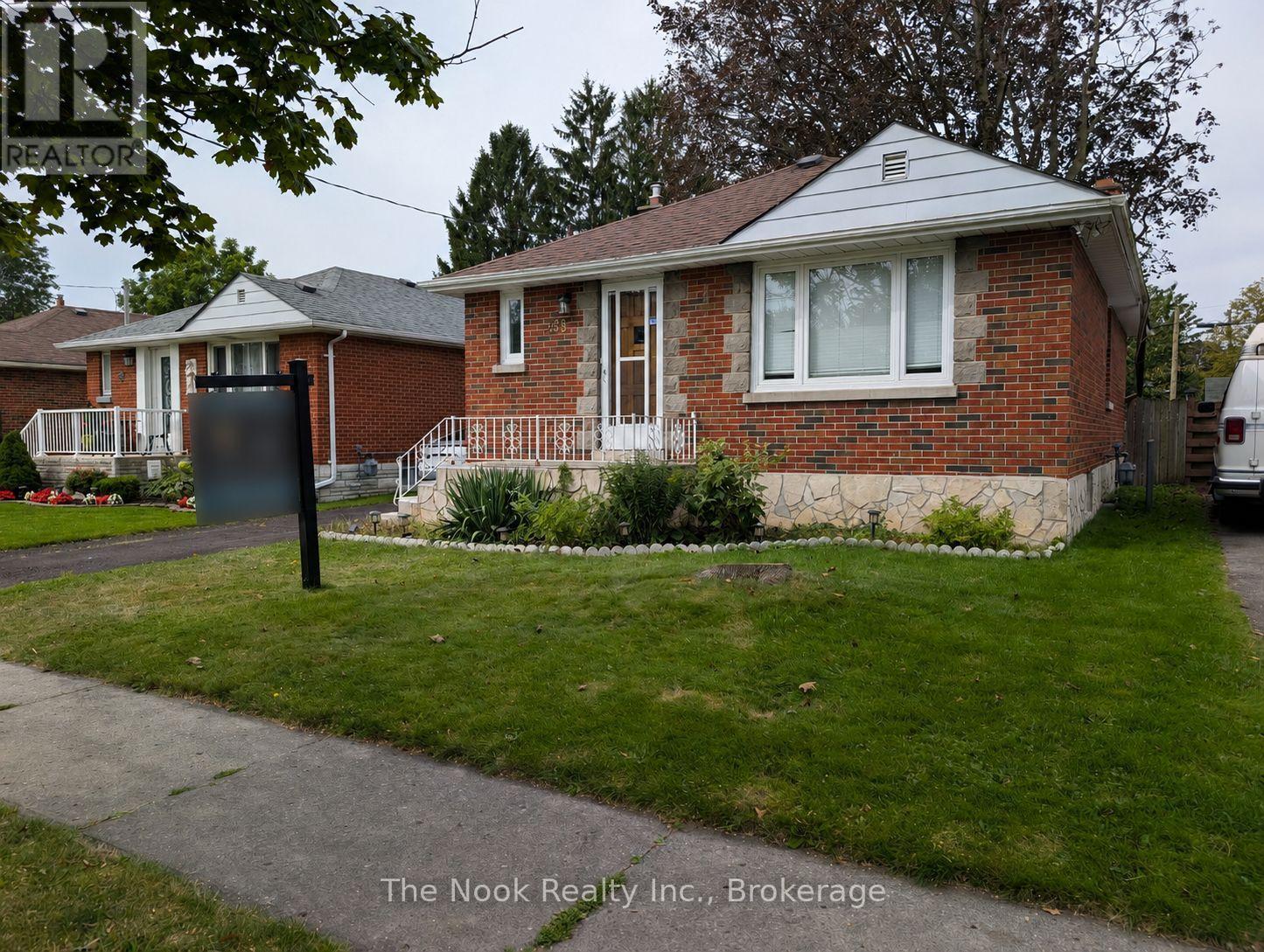 288 CADILLAC AVENUE S