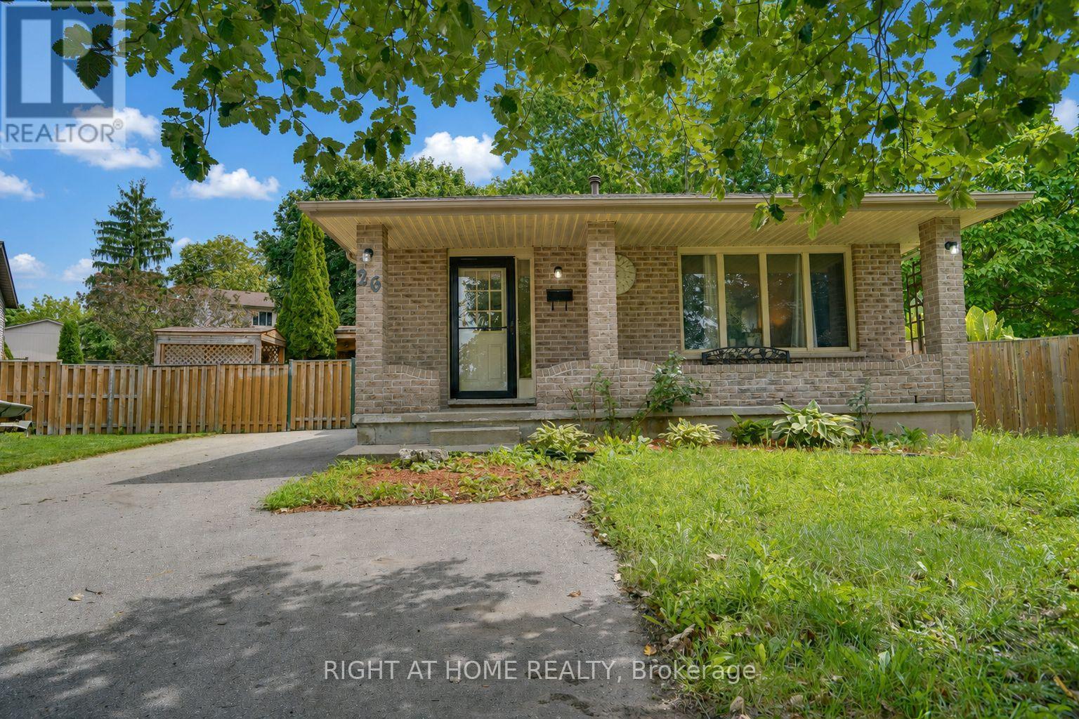 À vendre : 26 MODY COURT, London East (East A), Ontario N5Y5G7 ...