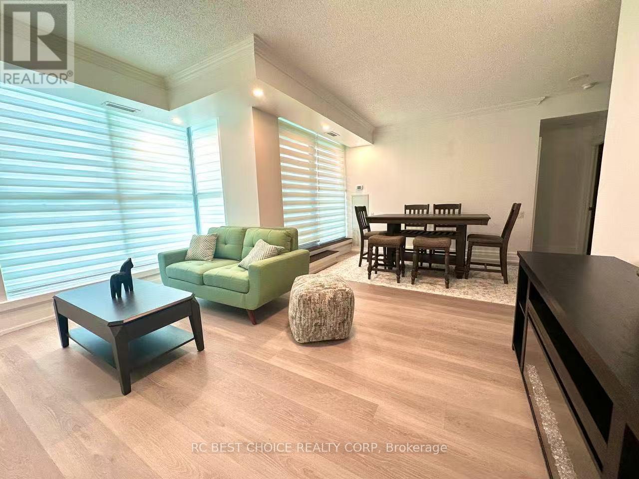 203 - 2067 LAKE SHORE BOULEVARD W
