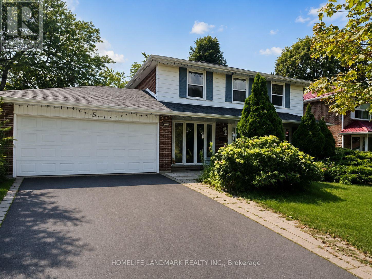 5 COLLINGSBROOK BOULEVARD
