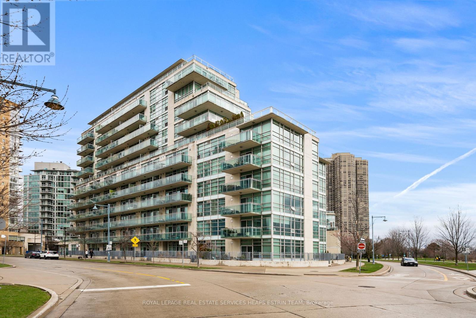 223 - 5 MARINE PARADE DRIVE