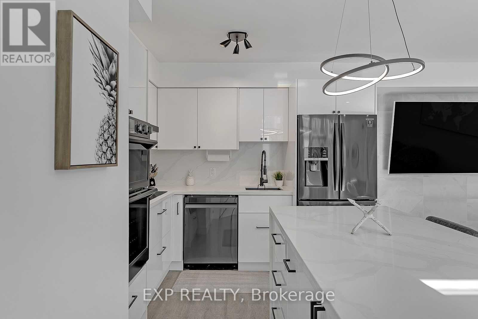 1111 - 50 EAST LIBERTY STREET