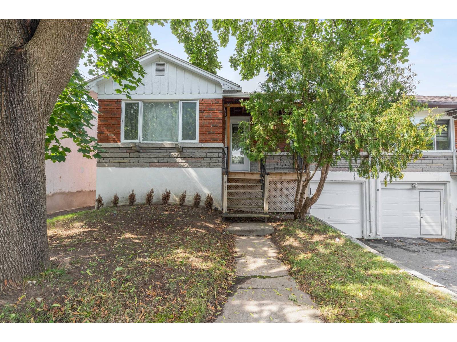 10848 Av. de Bruxelles — photo 1