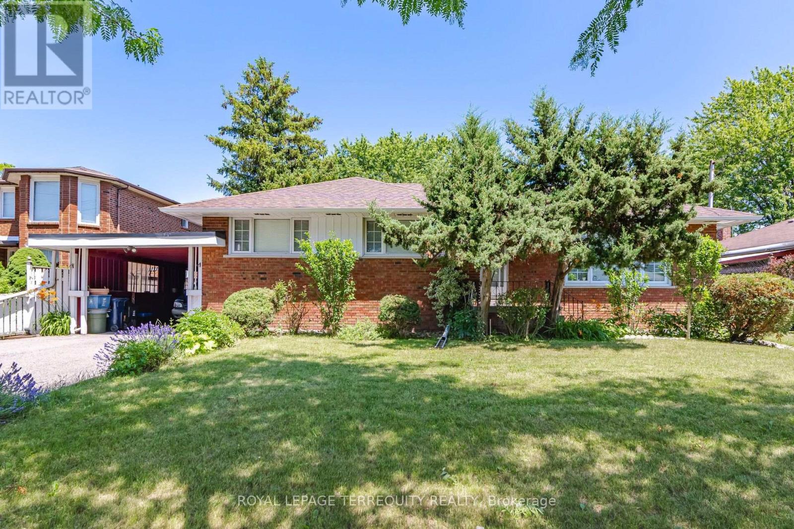 879 SCARBOROUGH GOLF CLUB ROAD