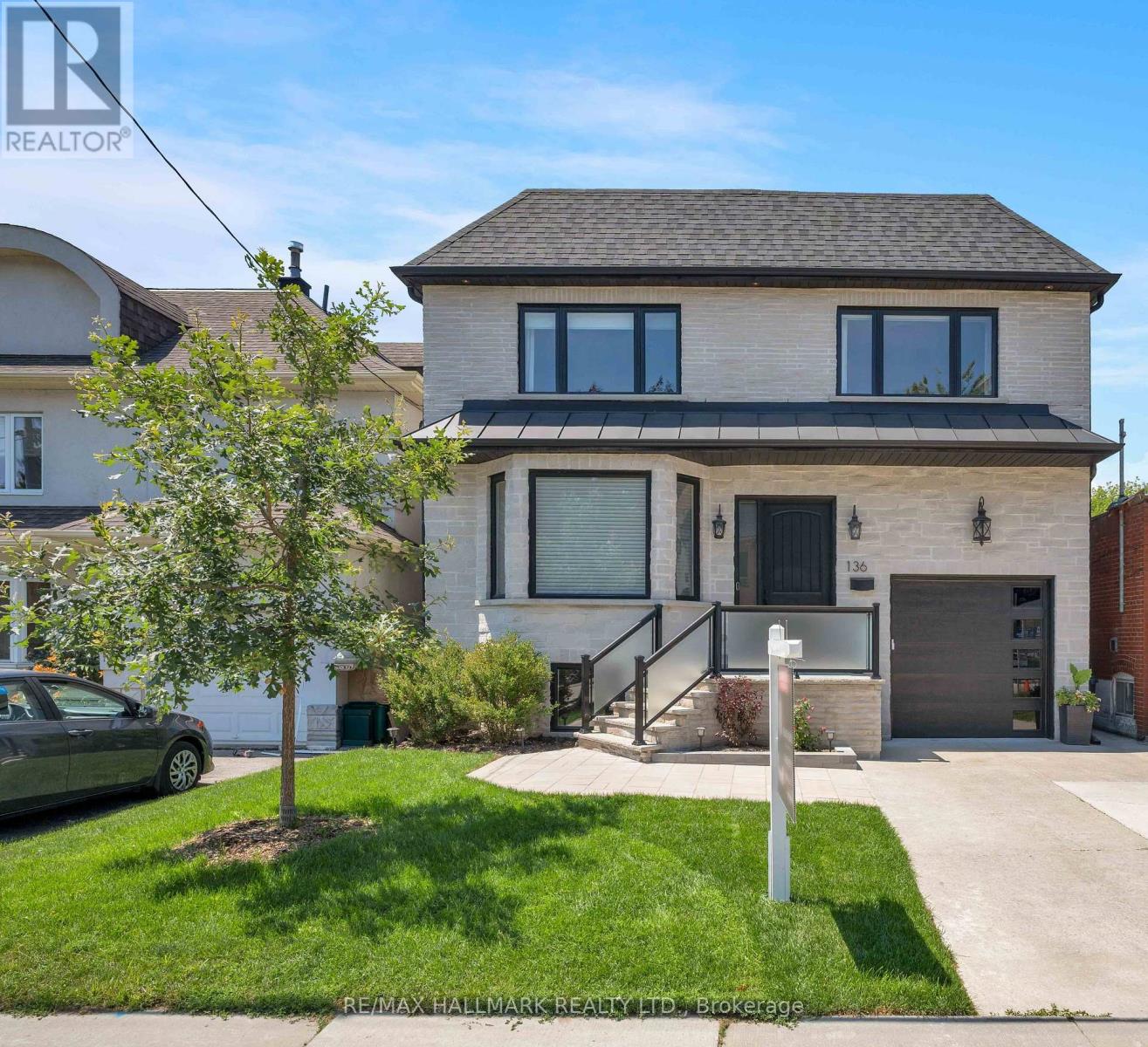 136 GLENWOOD CRESCENT