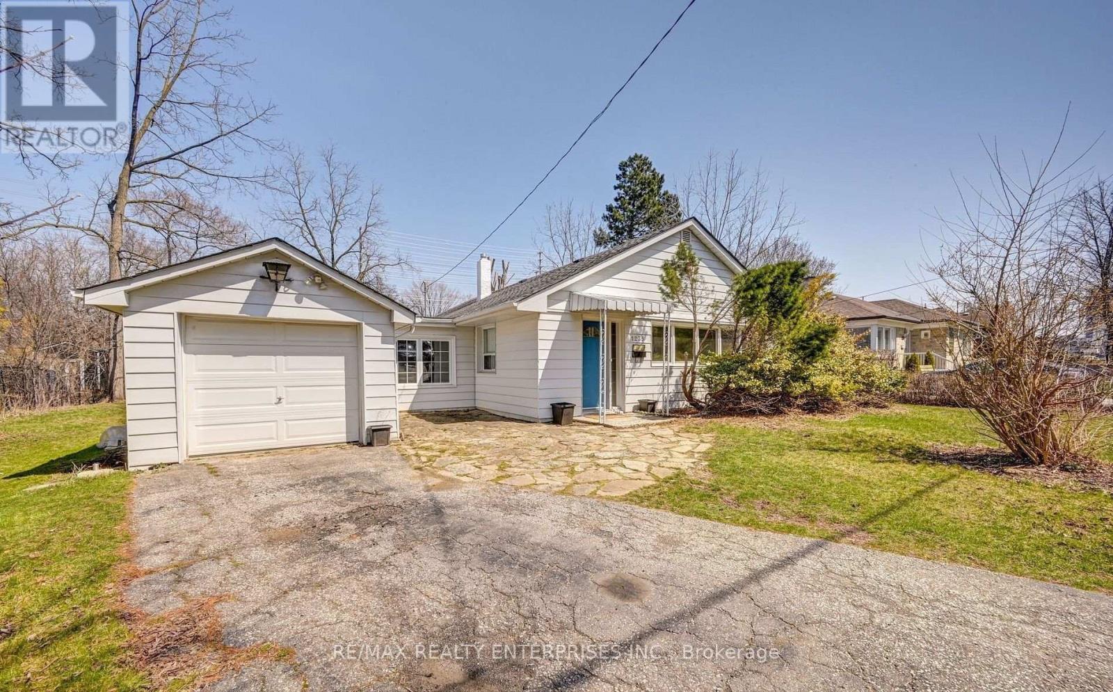 1235 OLD RIVER ROAD