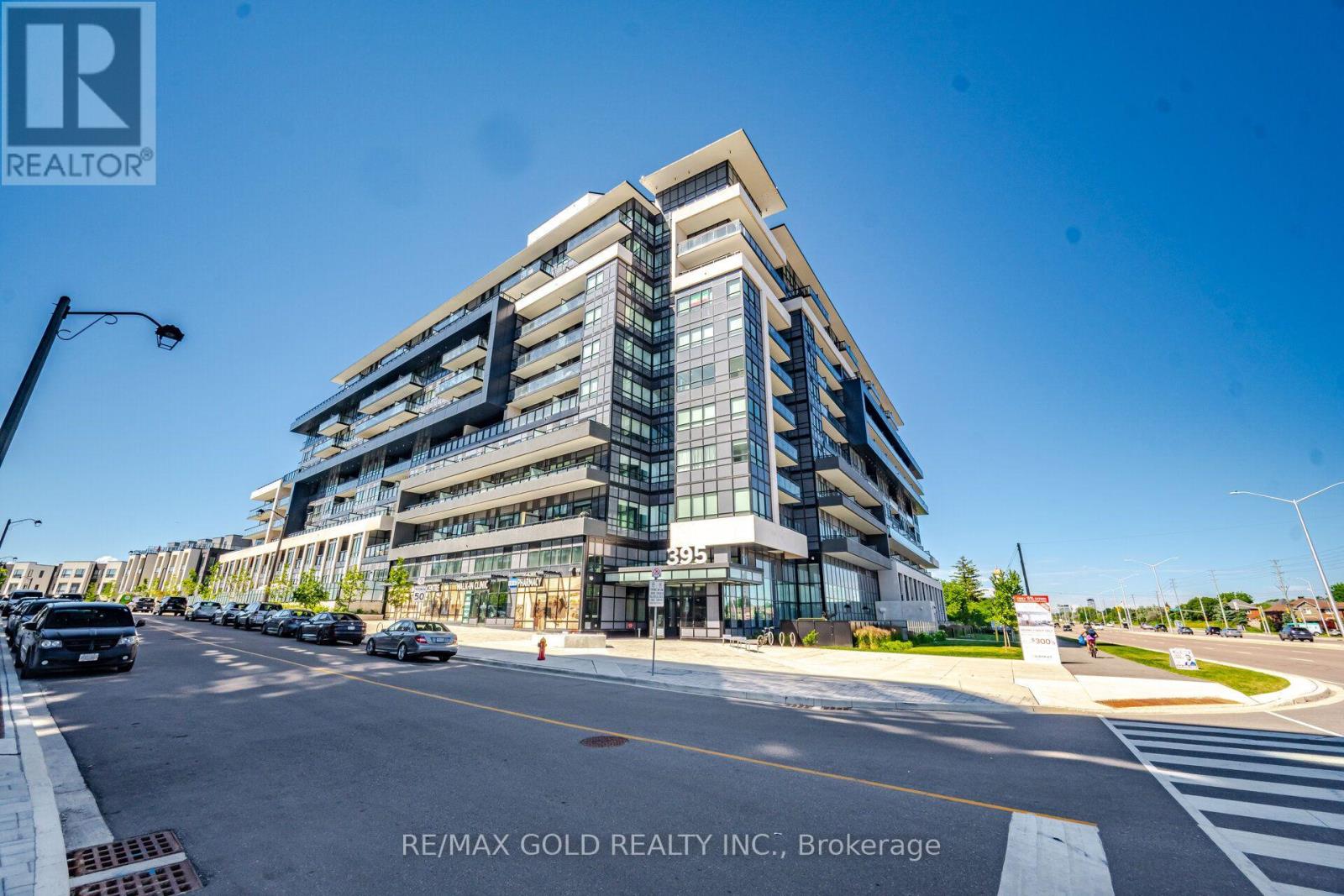 243 - 395 DUNDAS STREET W
