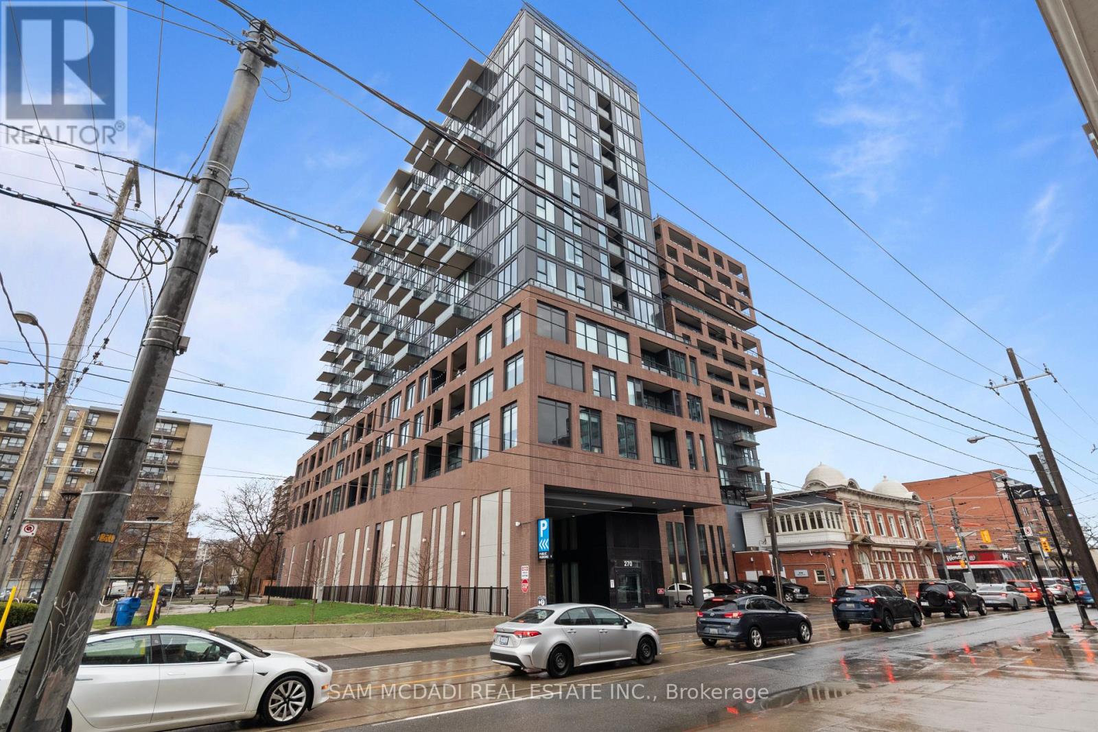 PH01 - 270 DUFFERIN STREET