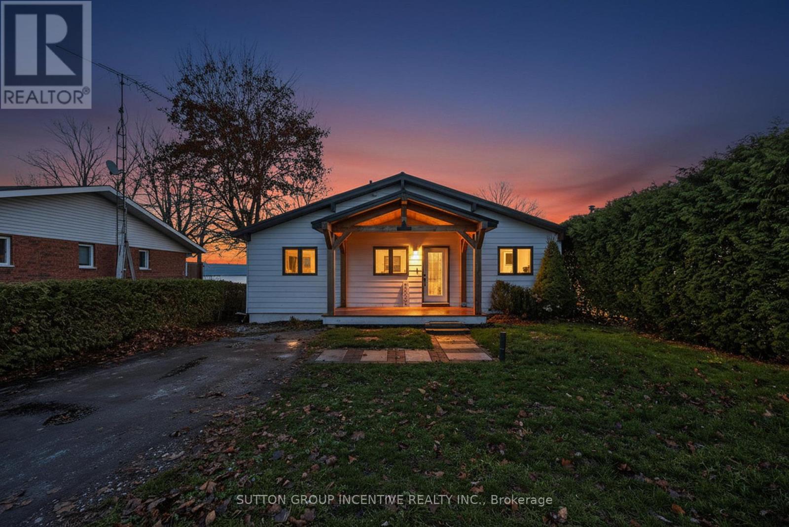 211 MOON POINT DRIVE