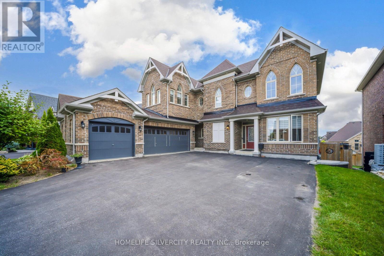 8 MITCHELL CRESCENT