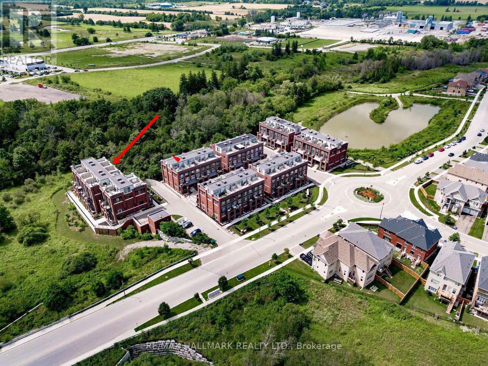 302 - 2 LINSMORE PLACE