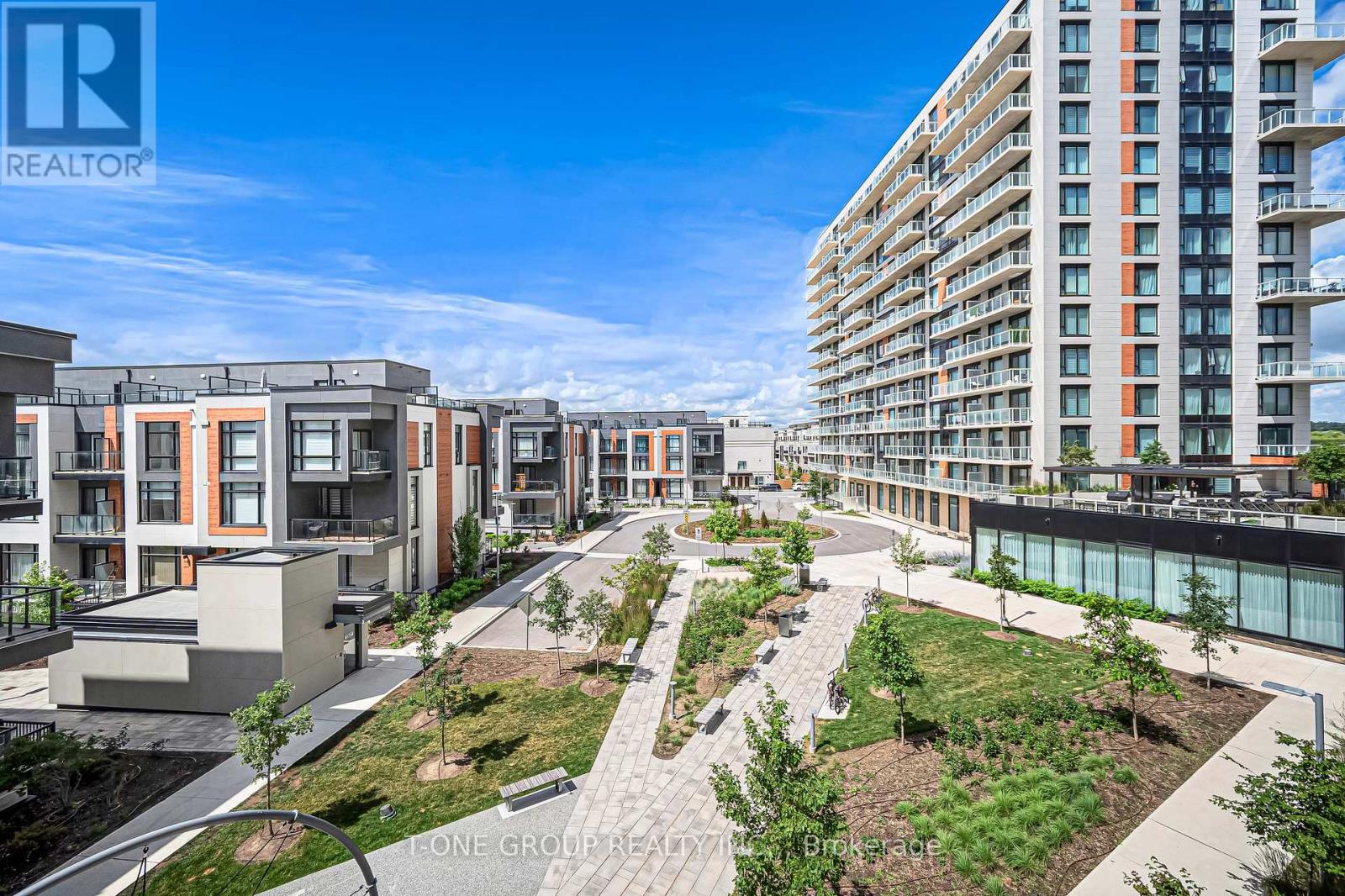 313 - 6 DAVID EYER ROAD