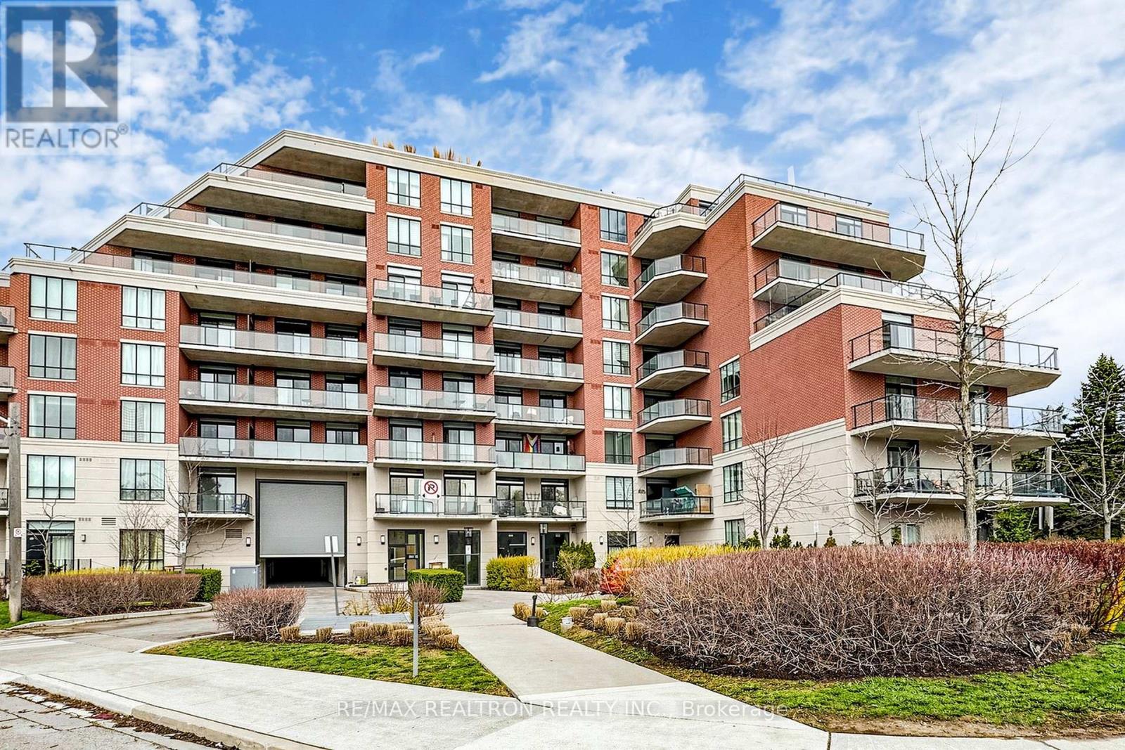 108 - 3655 KINGSTON ROAD