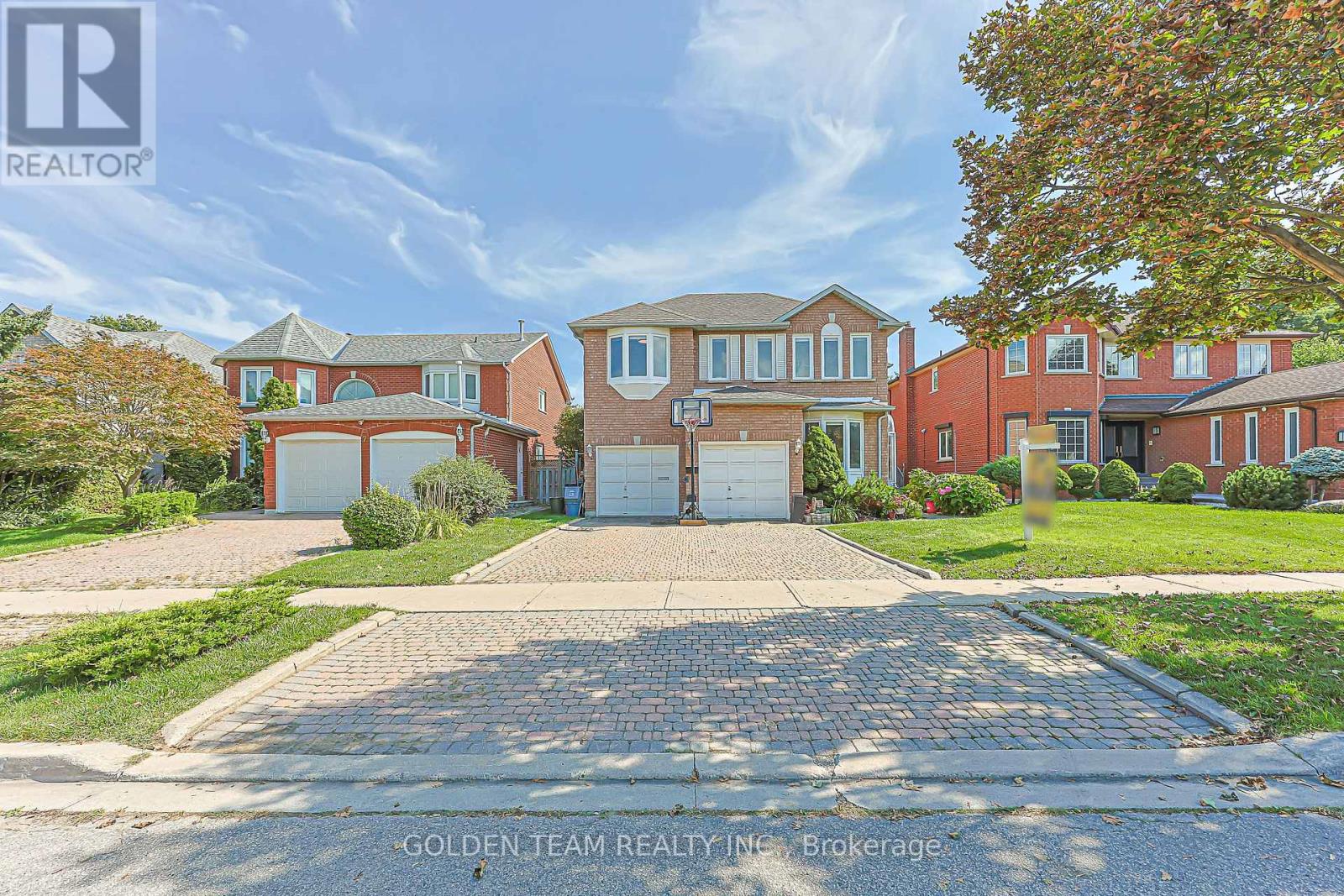 5 JARDIN HILL COURT