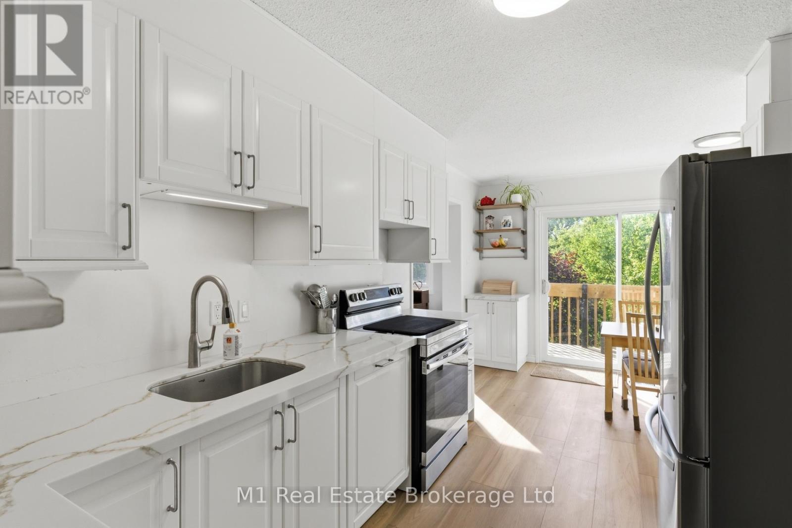 85 - 295 WATER STREET