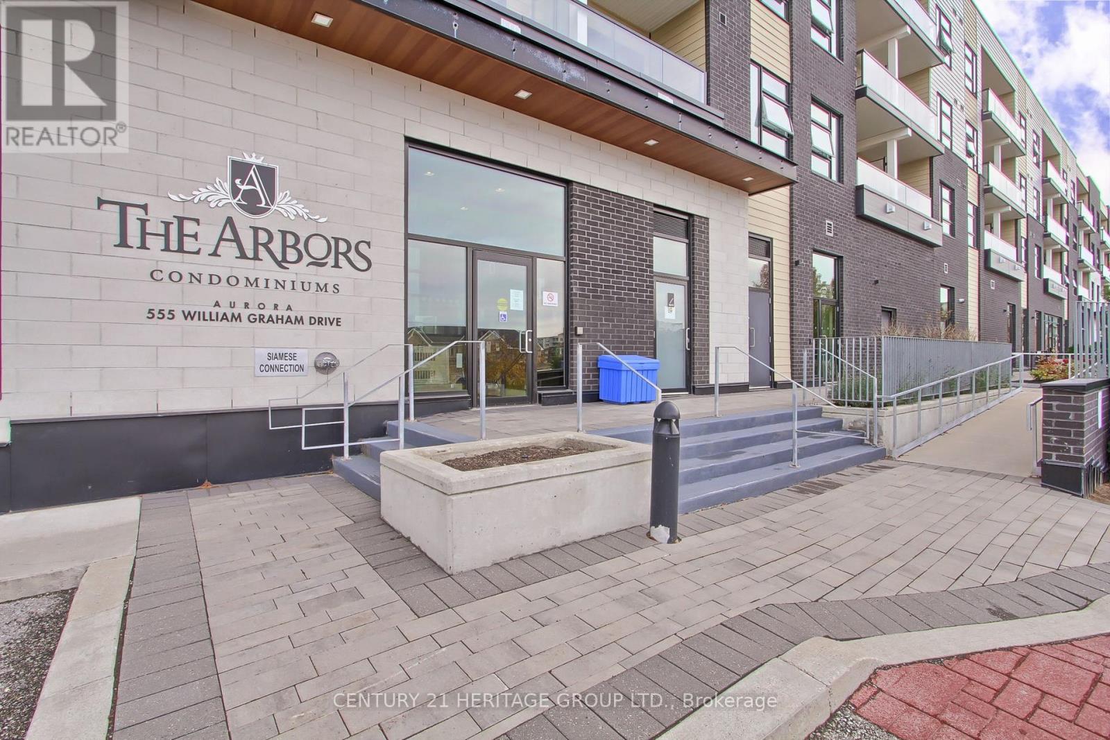 250 - 555 WILLIAM GRAHAM DRIVE