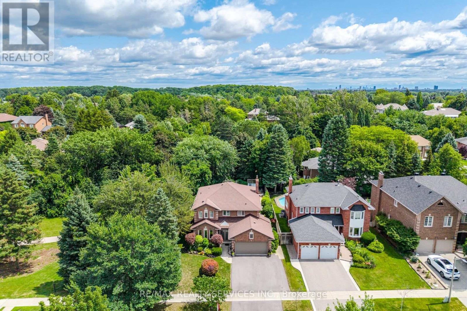 29 CHRISTIE DRIVE