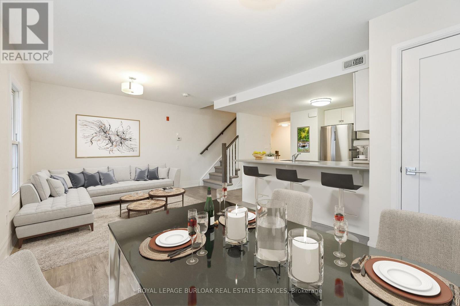 207 - 760 LAKESHORE ROAD E