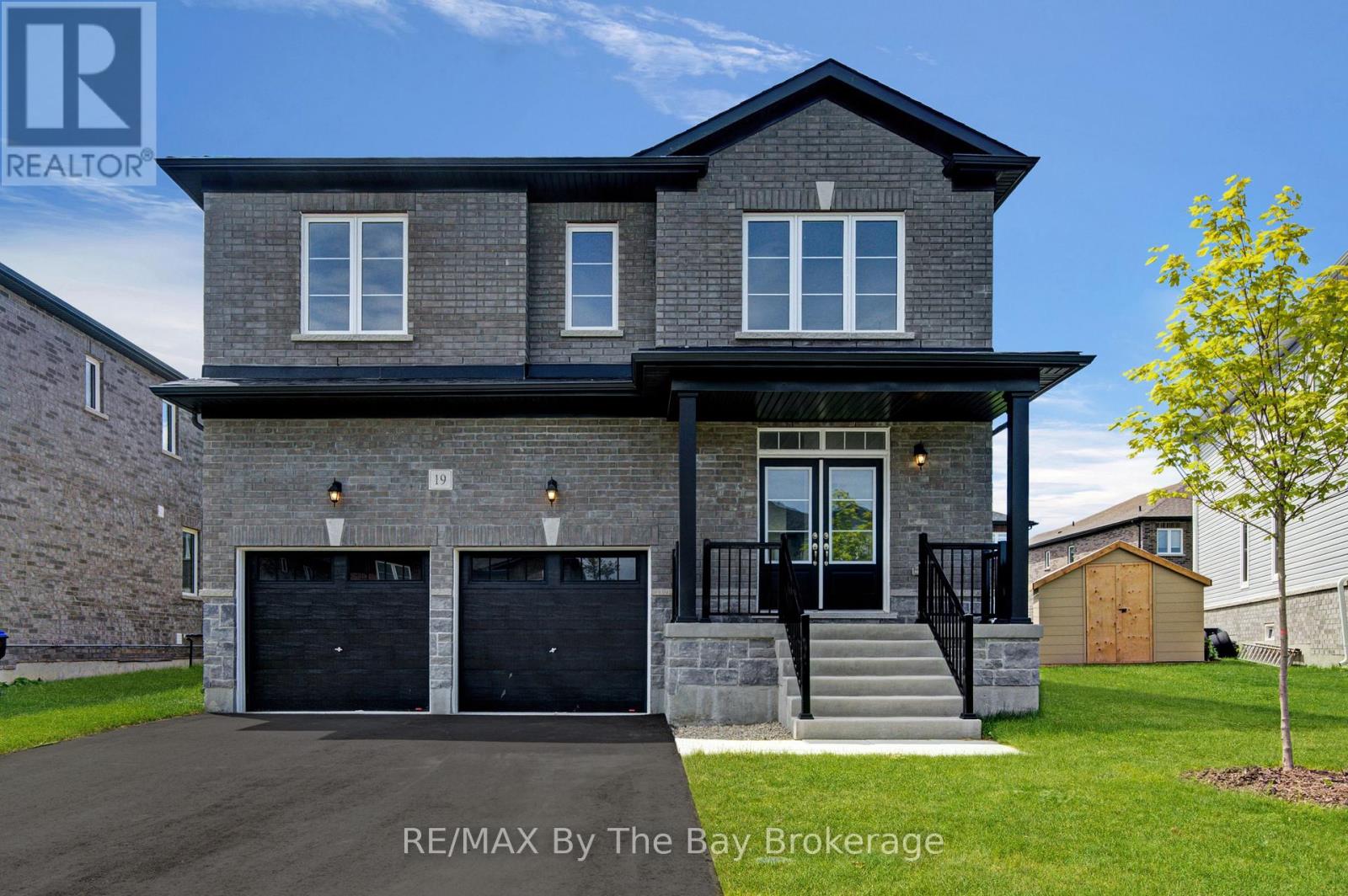 19 AMBER DRIVE
