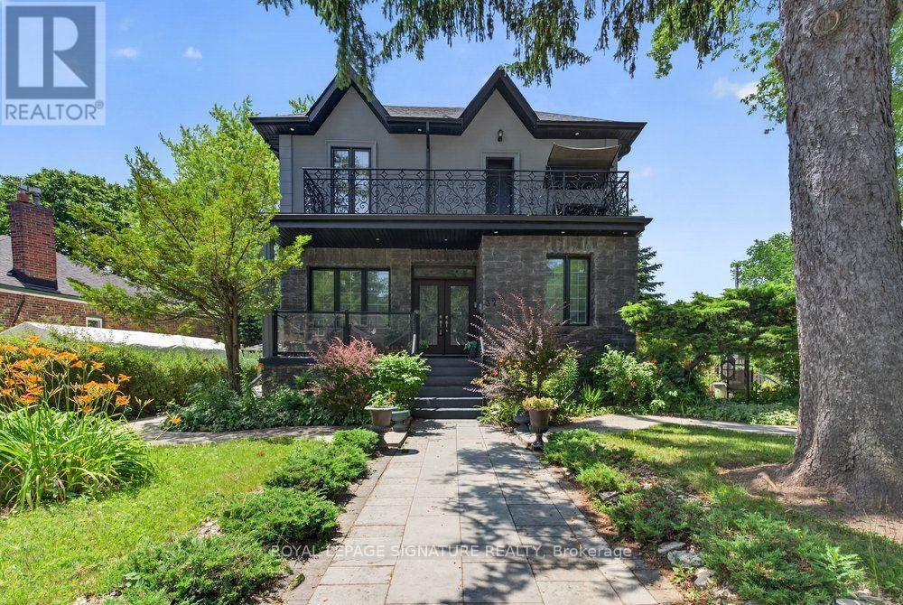32 CLIFFCREST DRIVE