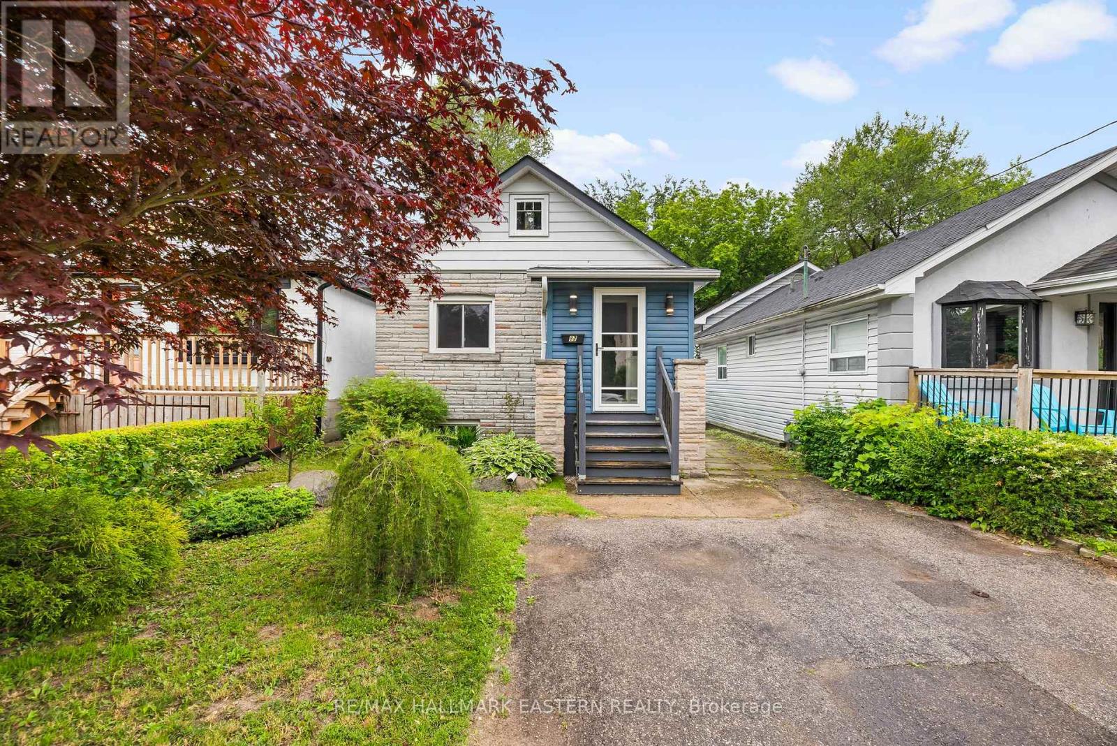 87 CRAIGLEE DRIVE