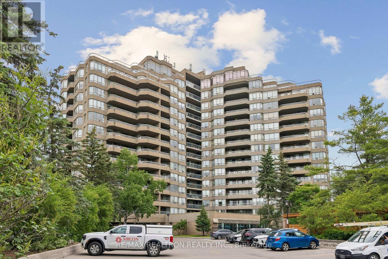 1215 - 610 BULLOCK DRIVE