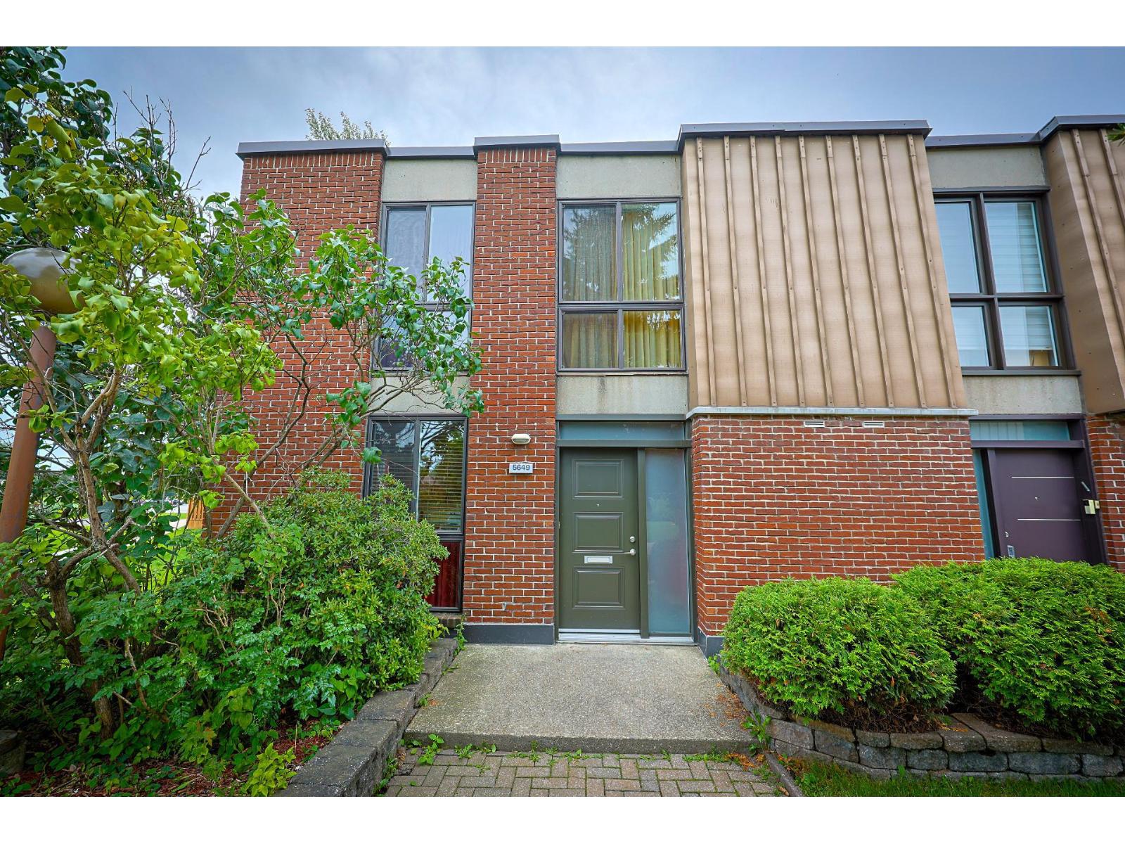 5649Z Ch. Merrimac — photo 1