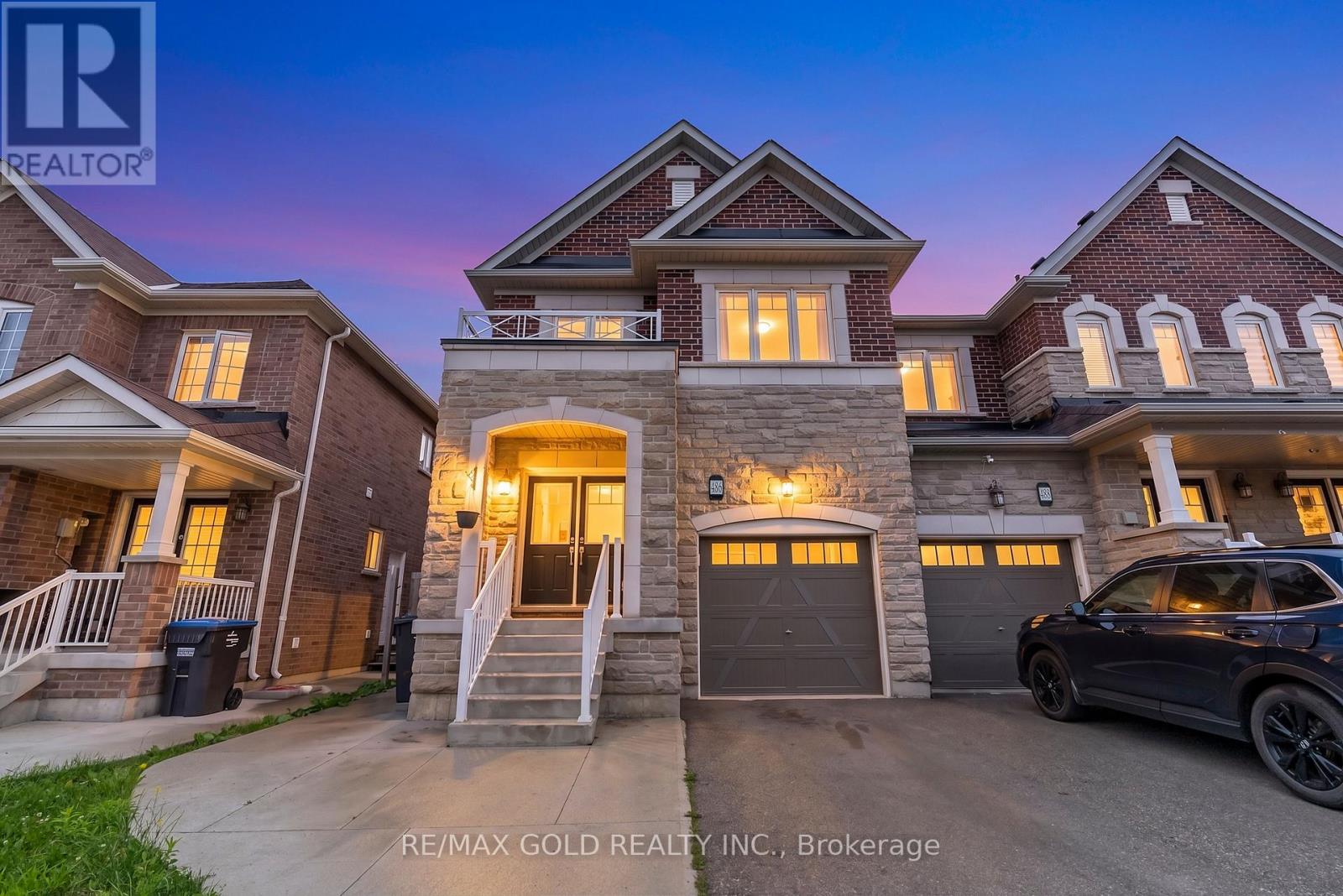 486 QUEEN MARY DRIVE