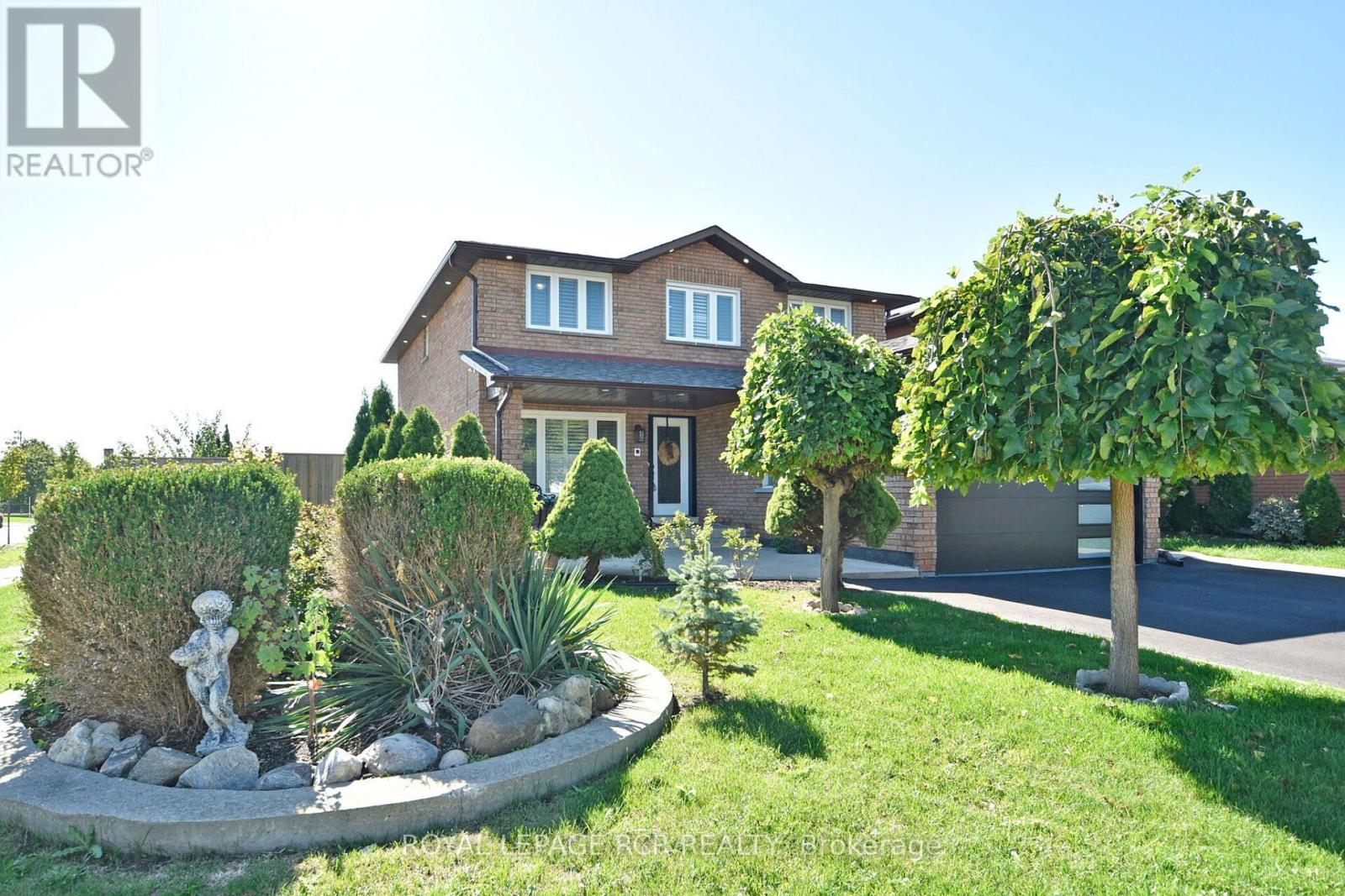 3 JACKMAN CRESCENT