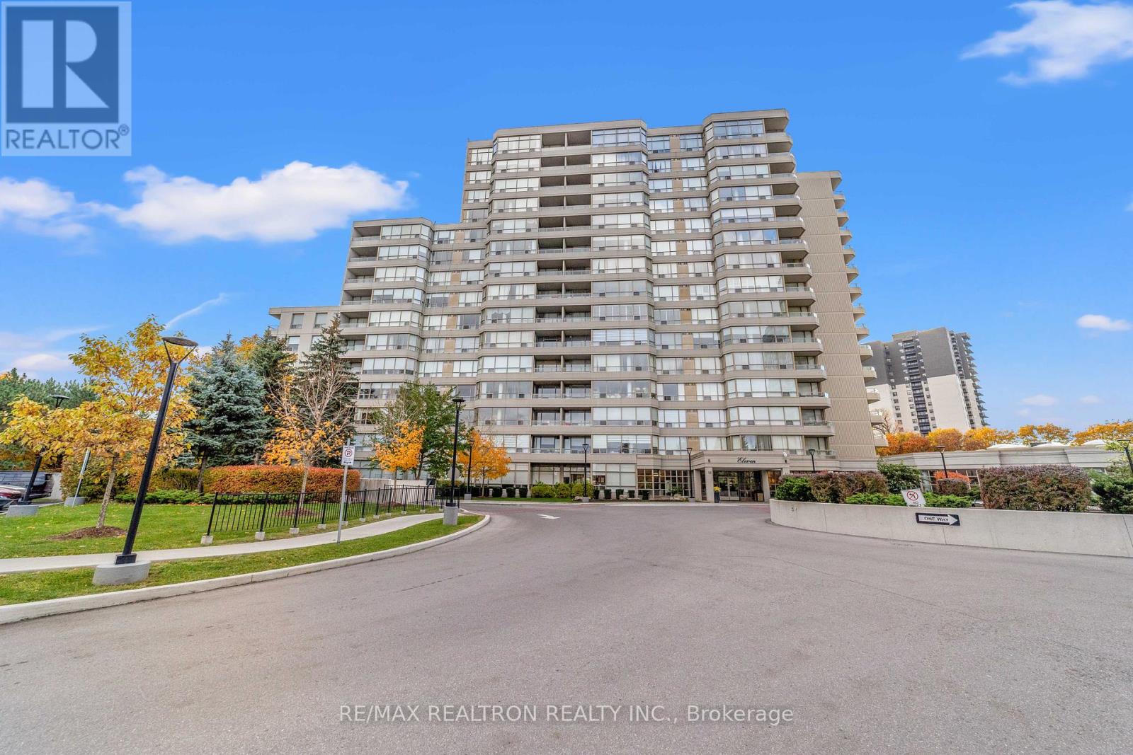 312 - 11 TOWNSGATE DRIVE