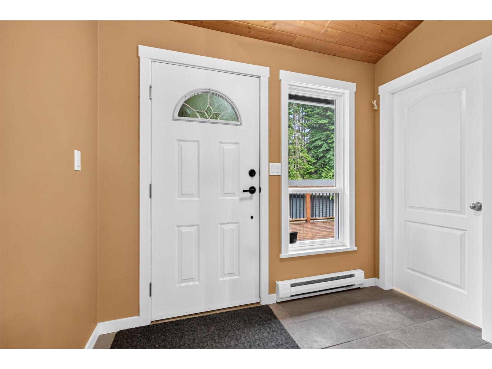 For sale: 12271 POWELL STREET, Mission, British Columbia V4S1C1