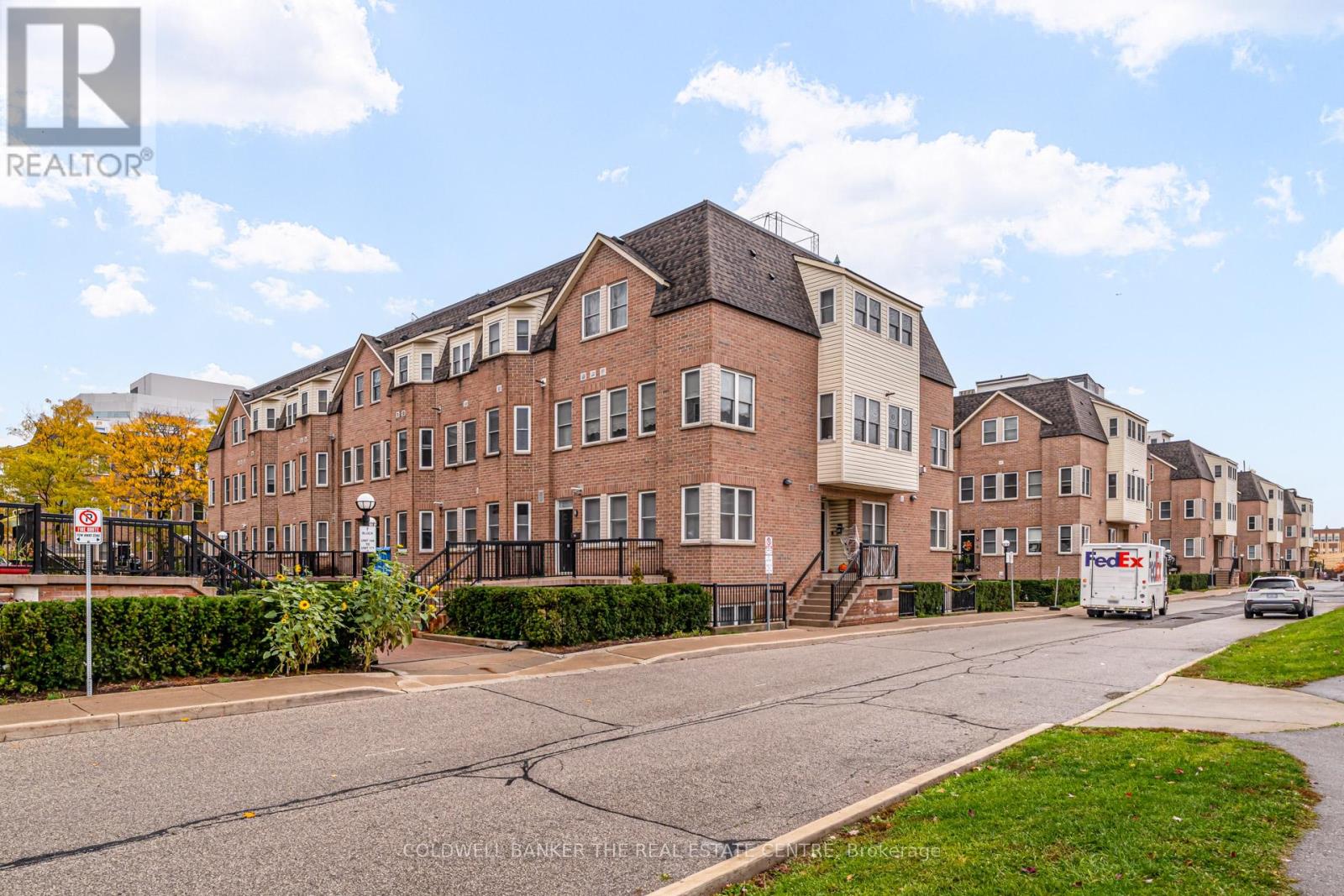 137 - 760 LAWRENCE AVENUE W