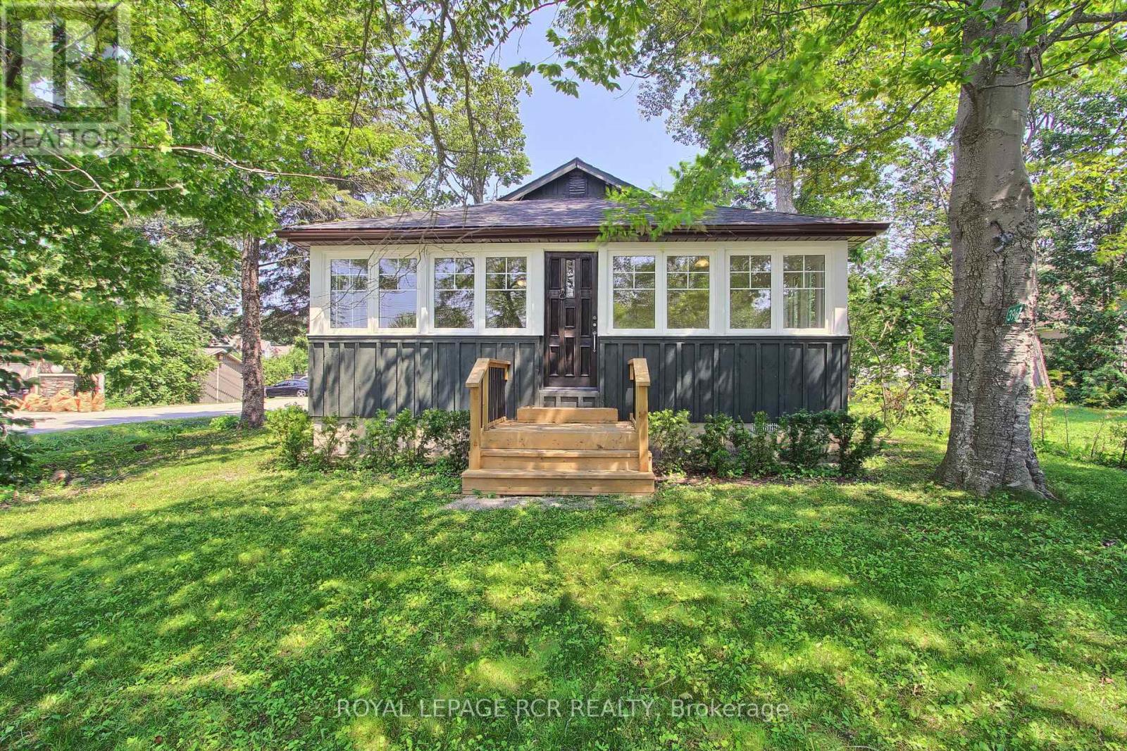 3967 ALGONQUIN AVENUE