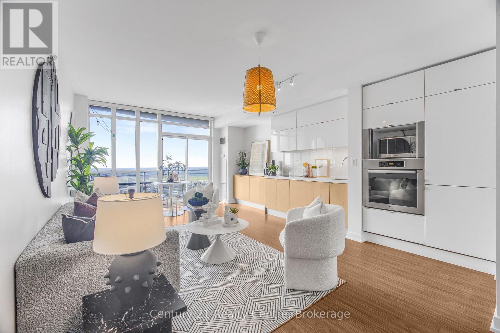 3307 - 21 ICEBOAT TERRACE