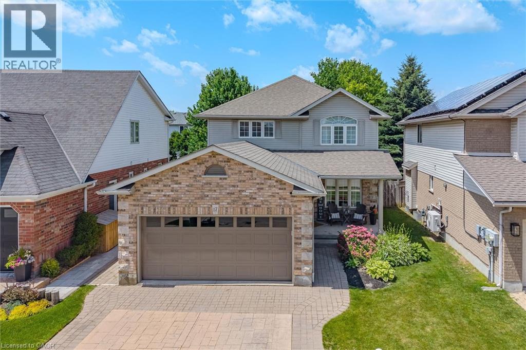17 CARROLL Crescent