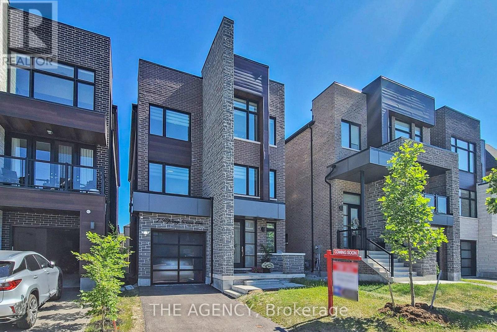 7 KIPLING GROVE COURT