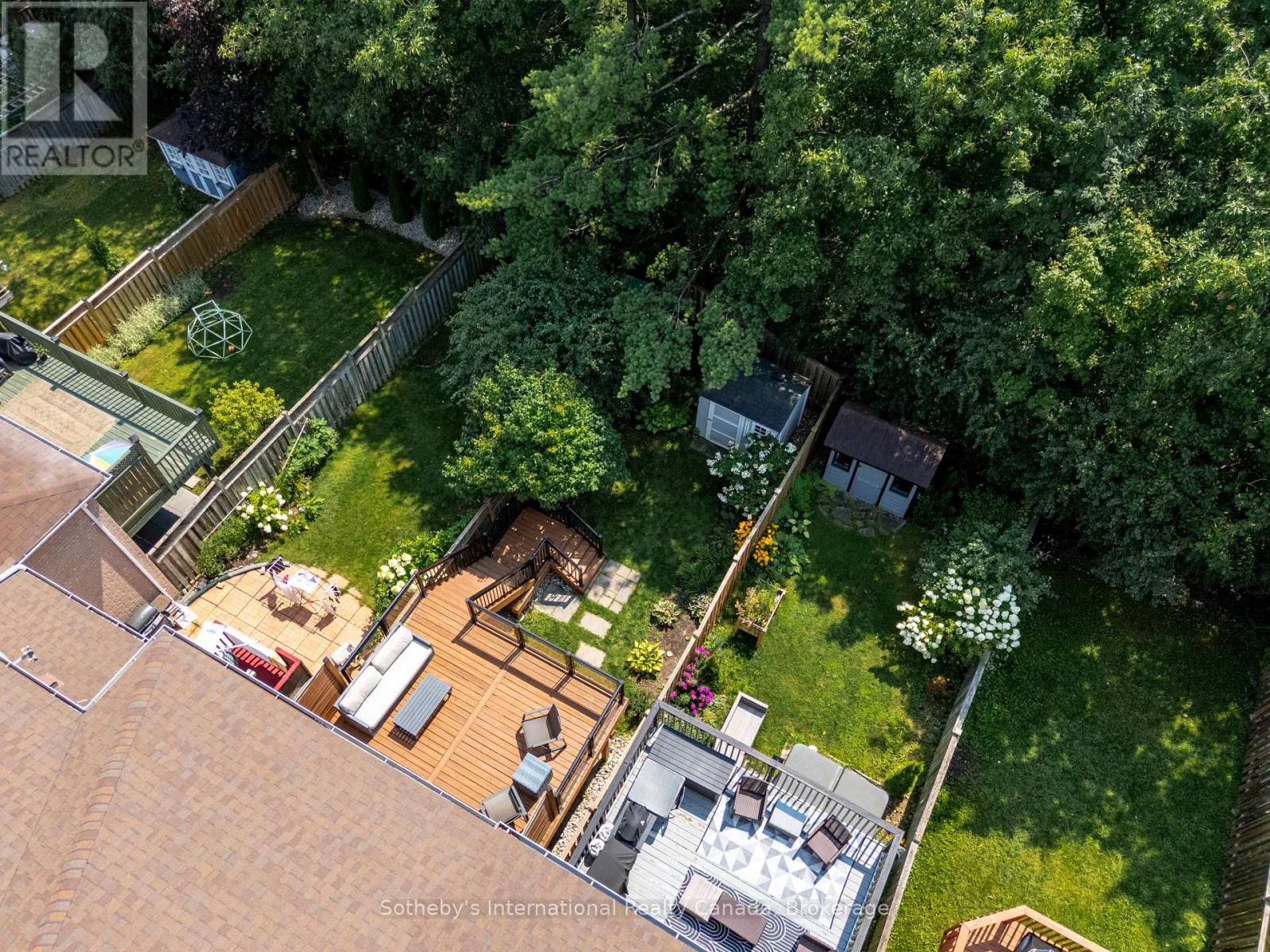 339 RAVINEVIEW WAY
