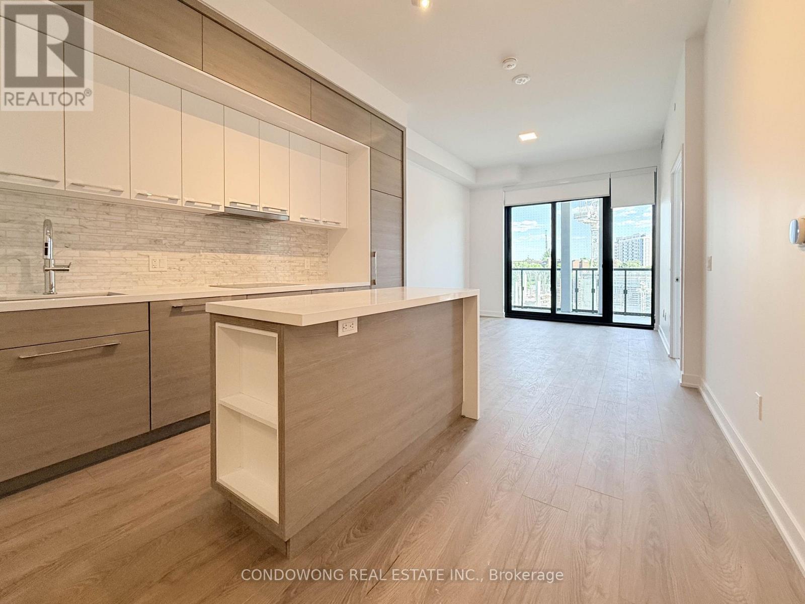 212 - 29 GREEN TRAIL COURT