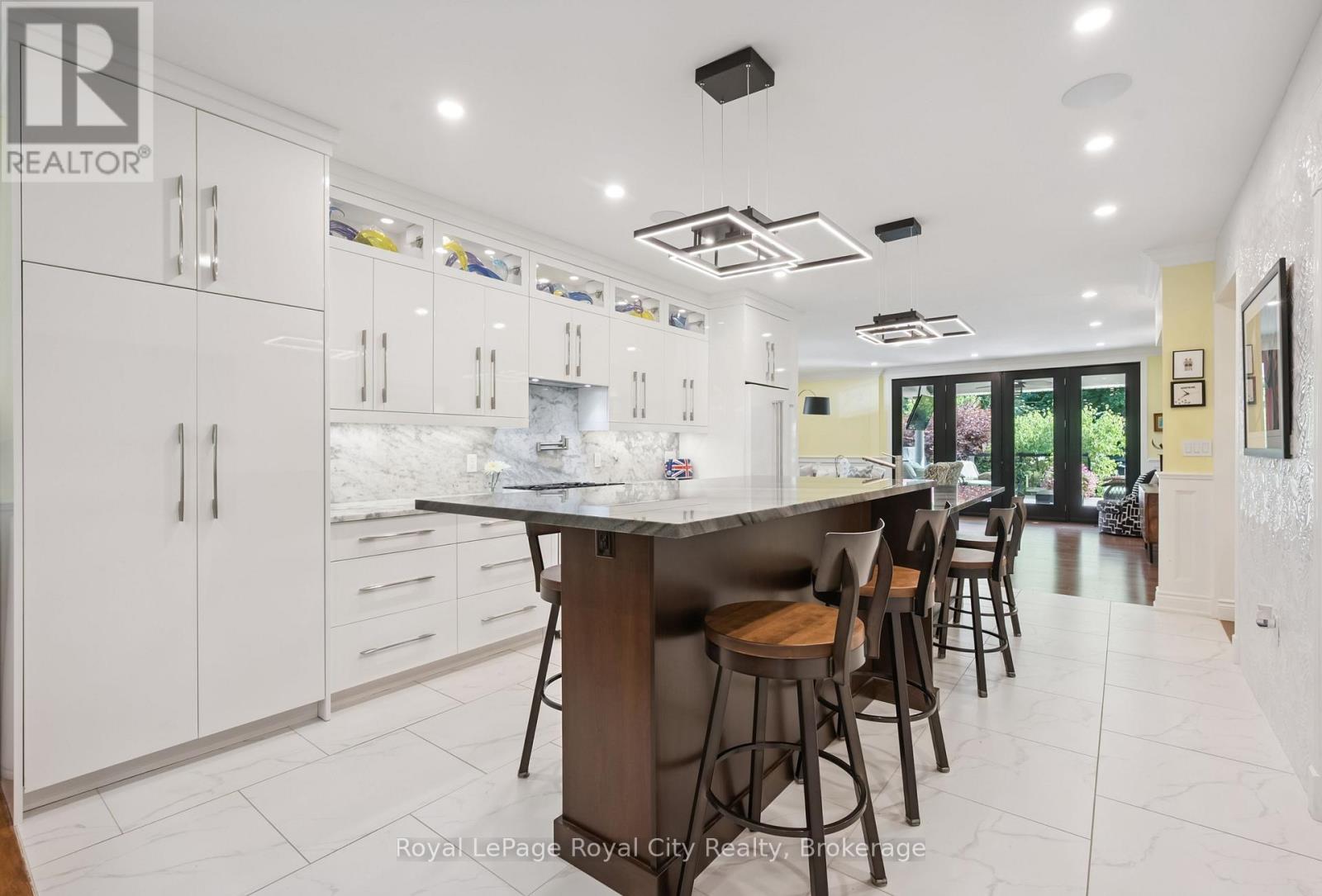 33 EDGEHILL DRIVE